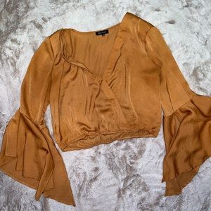 Bell sleeve mustard yellow top. Size m